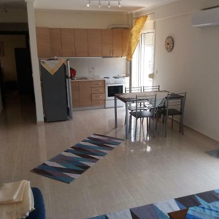Jordan'S Appartment At 尼亚米卡尼奥纳 外观 照片